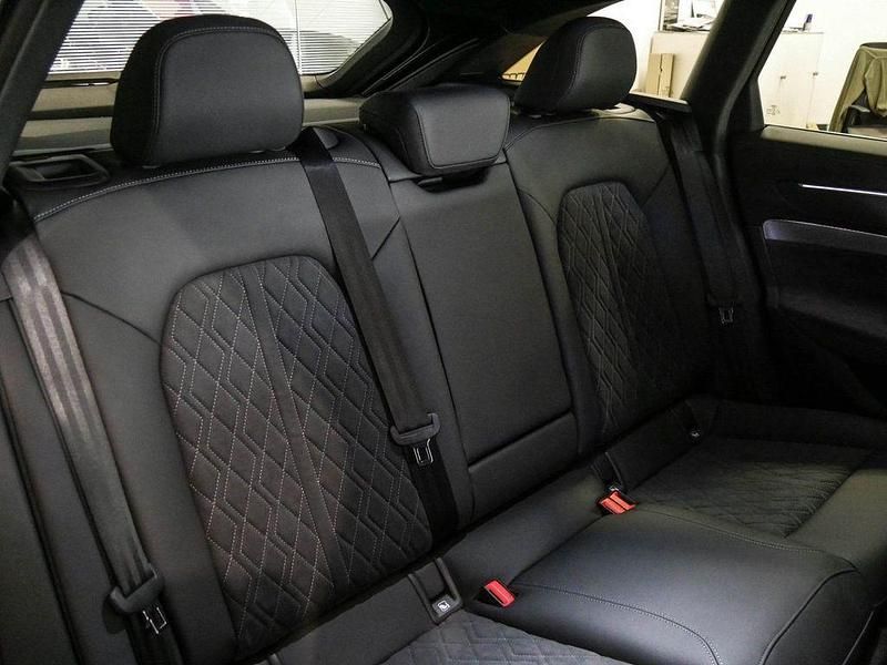 Neu Audi A6 Ambiente 204 PS (150 kW) 2025 Daytonagrau perleffekt Kombi