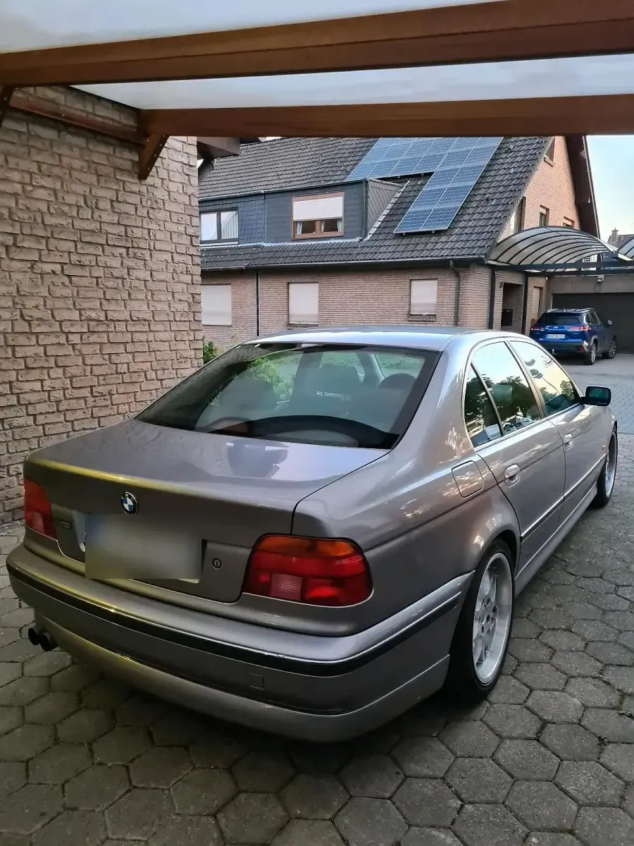 Gebraucht BMW 520 150 PS (110 kW) 1997 Silber Limousine
