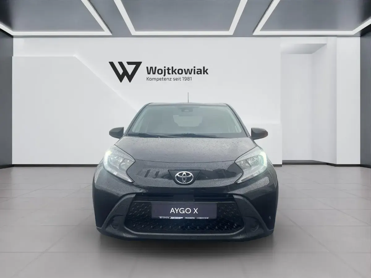 Gebraucht Toyota Aygo X X-play 72 PS (52 kW) 2022 Schwarz SUV