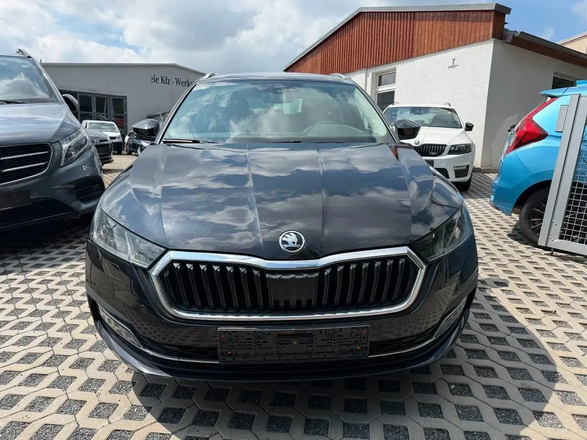 Gebraucht Skoda Octavia 150 PS (110 kW) 2021 Schwarz Kombi