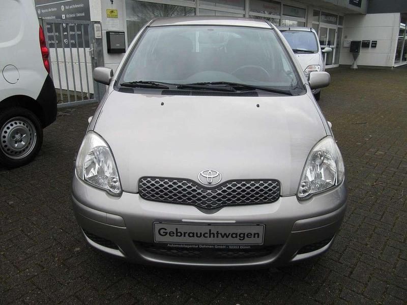 Gebraucht Toyota Yaris Sol 75 PS (55 kW) 2004 Grau Limousine