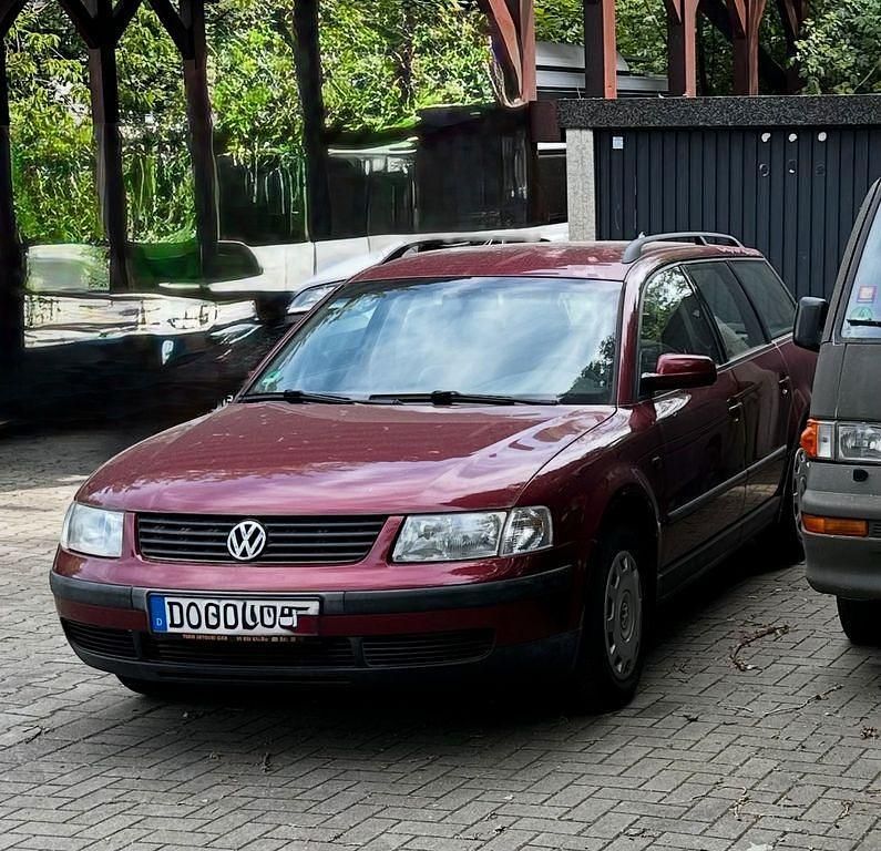 Gebraucht VW Passat Basis 101 PS (74 kW) 1998 Rot Kombi