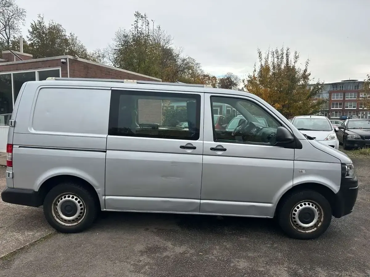 Używany VW Transporter 140 KM (102 kW) 2014 Srebrny Van