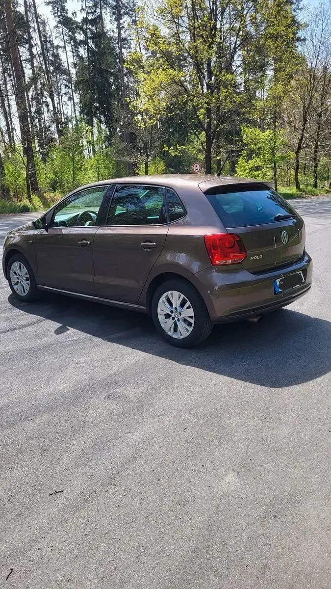 Gebraucht VW Polo Life 90 PS (66 kW) 2013 Braun Kleinwagen