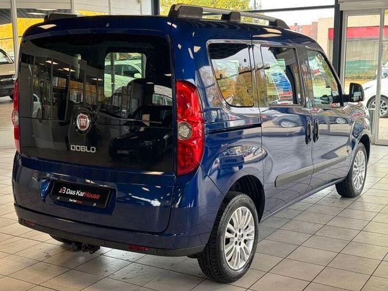 Gebraucht Fiat Doblò 135 PS (99 kW) 2014 Blau Van / Kleinbus