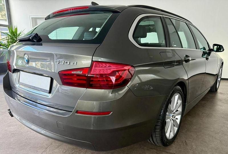 Gebraucht BMW 530 Comfort Edition 258 PS (189 kW) 2014 Grau Kombi