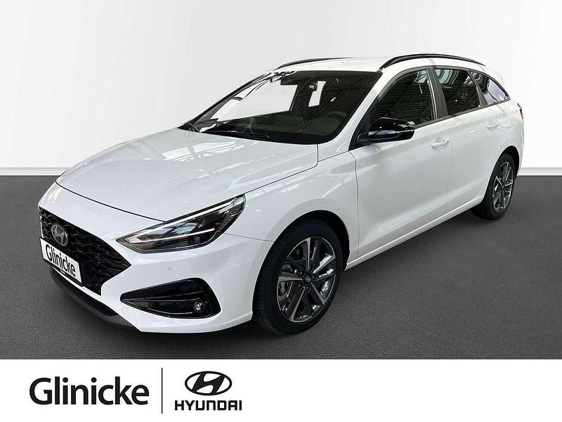Weiß Gebraucht 2025 Hyundai i30 Advantage Kombi | 28.590 € (Etwas zu teuer) - Bild 1/1