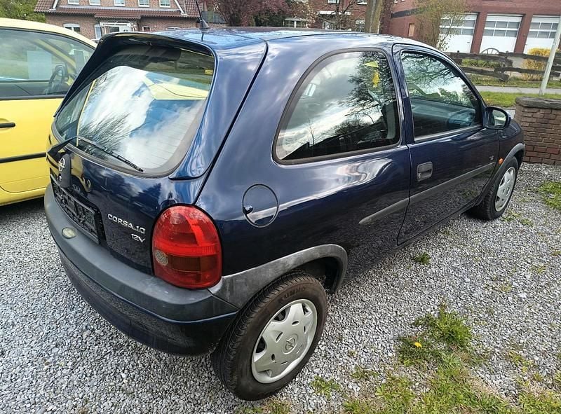 Gebraucht Opel Corsa 54 PS (39 kW) 1999 Blau Kleinwagen