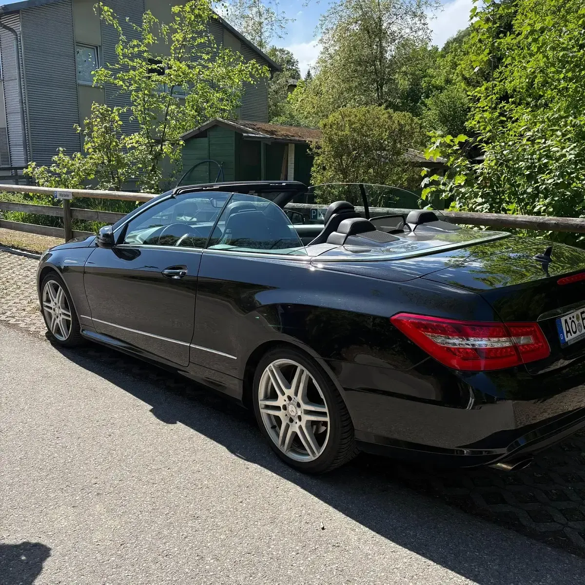 Gebraucht Mercedes E200 AMG 2012 Schwarz Cabrio