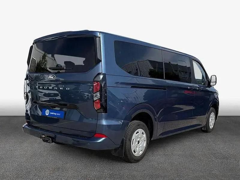 Gebraucht Ford Tourneo Titanium 150 PS (110 kW) 2024 Blau Kombi