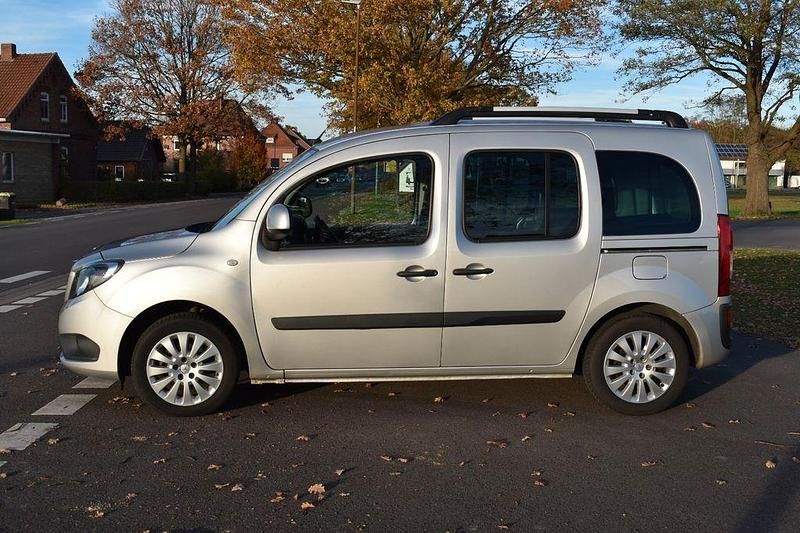 Gebraucht Mercedes Citan 111 110 PS (80 kW) 2018 Silber Van / Kleinbus