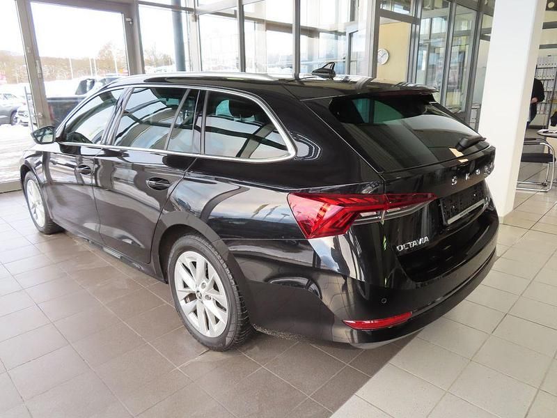 Gebraucht Skoda Octavia Style 150 PS (110 kW) 2023 Schwarz Kombi