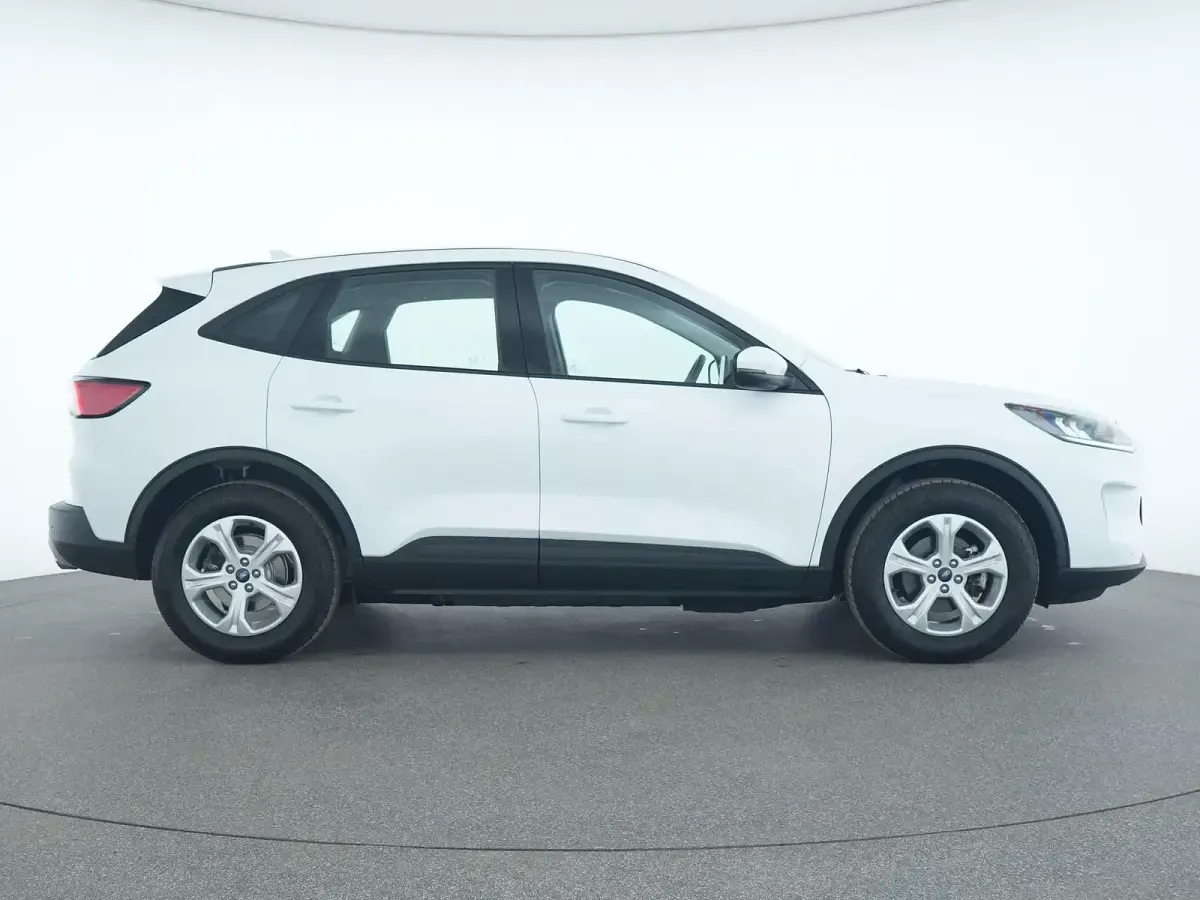 Gebraucht Ford Kuga Cool & Connect 224 PS (164 kW) 2023 Weiß SUV