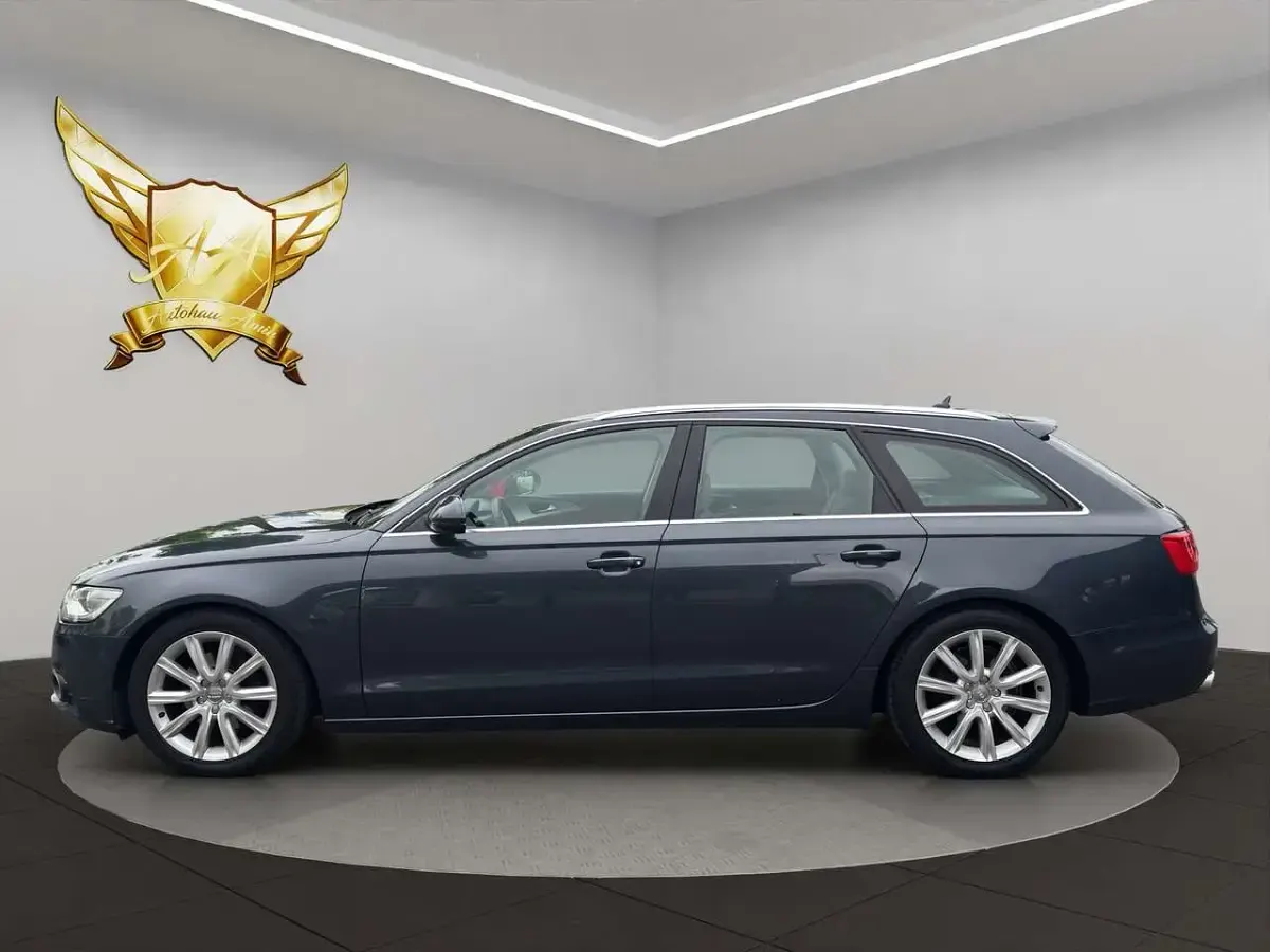 Gebraucht Audi A6 204 PS (150 kW) 2013 Aviatorblau metallic Kombi
