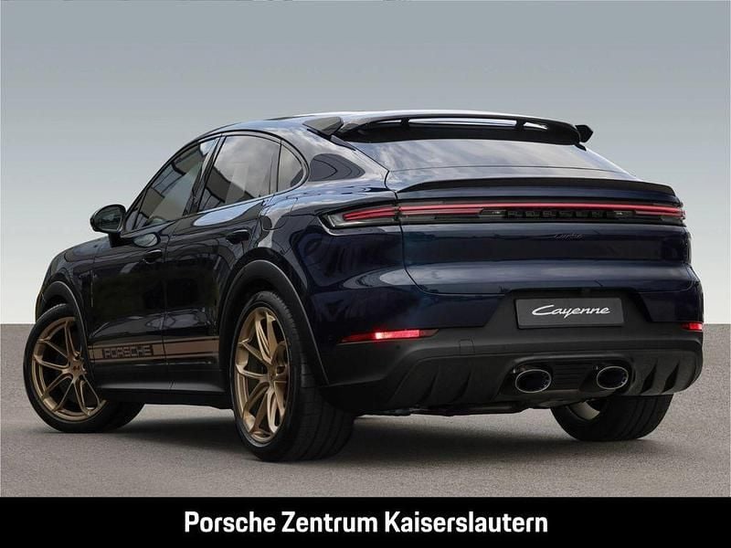 Neu Porsche Cayenne Turbo E-Hybrid 740 PS (544 kW) 2025 Blau SUV