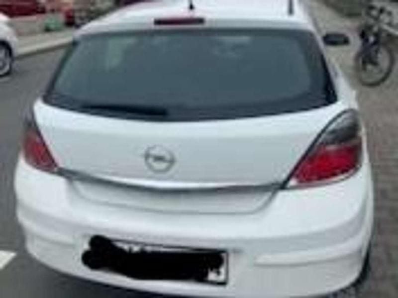 Gebraucht Opel Astra 90 PS (66 kW) 2009 Other Limousine