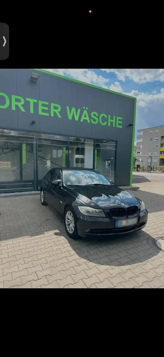 Gebraucht BMW 316 116 PS (85 kW) 2011 Schwarz Limousine