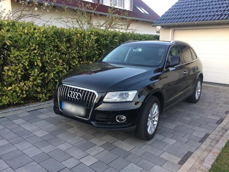 Schwarz Gebraucht 2016 Audi Q5 SUV | 24.500 € (Etwas zu teuer) - Bild 1/4