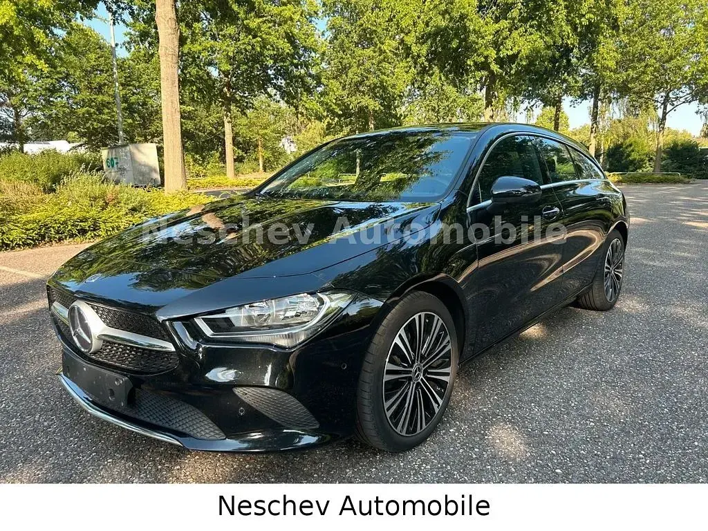 Gebraucht Mercedes CLA200 150 PS (110 kW) 2023 Schwarz Coupé