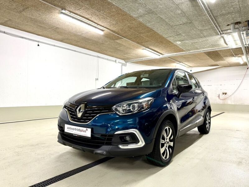 Blau Gebraucht 2018 Renault Captur Experience SUV | 10.950 € (Fairer Preis) - Bild 1/4