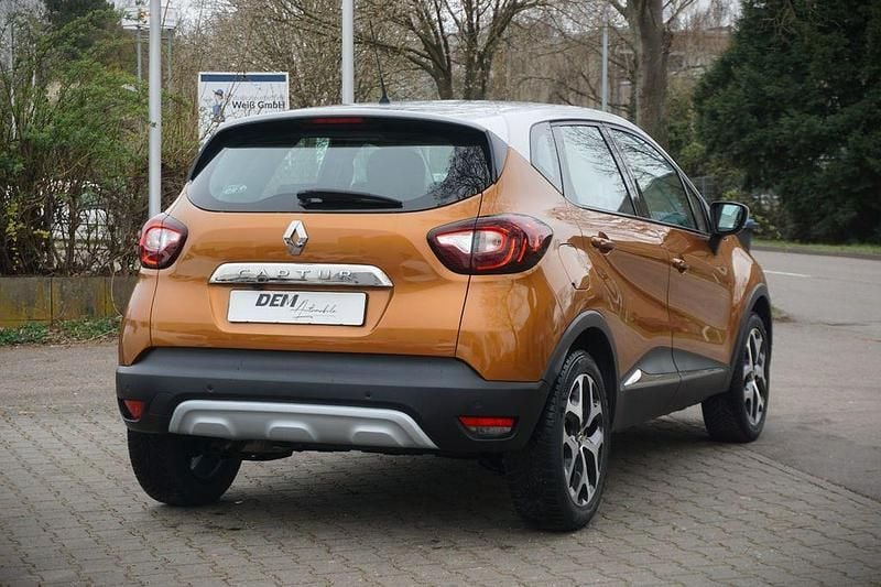 Gebraucht Renault Captur Intens 150 PS (110 kW) 2019 Gelb SUV