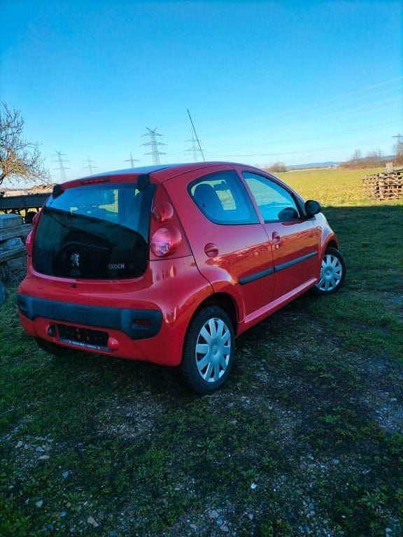 Gebraucht Peugeot 107 Filou 68 PS (50 kW) 2007 Rot Kleinwagen