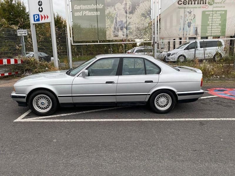 Używany BMW 520 150 KM (110 kW) 1990 Sedan/Limuzyna