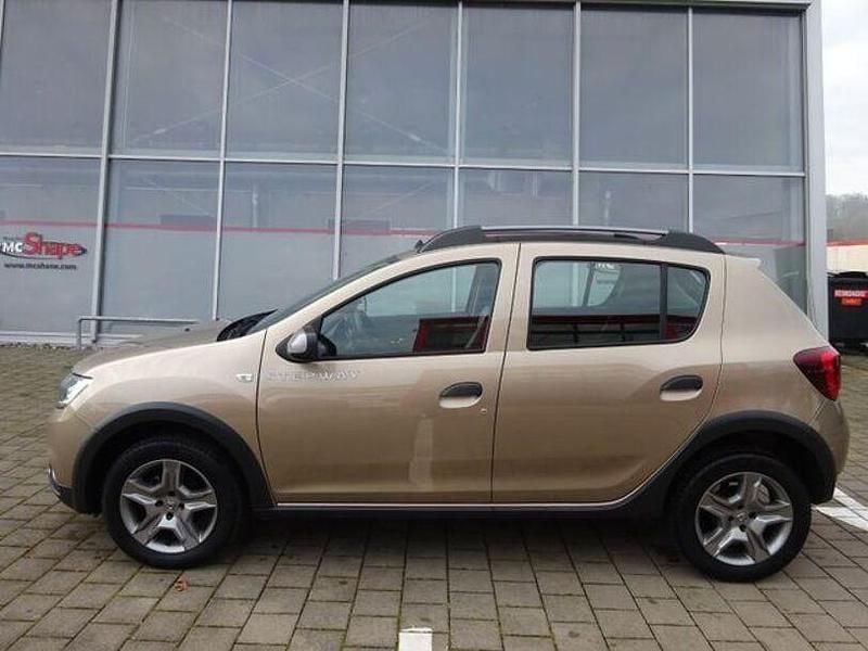 Beige Gebraucht 2020 Dacia Sandero Prestige Kleinwagen | 11.250 € (Fairer Preis) - Bild 1/4