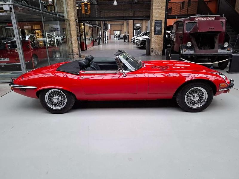 Gebraucht Jaguar E-Type 268 PS (197 kW) 1973 Rot Cabrio