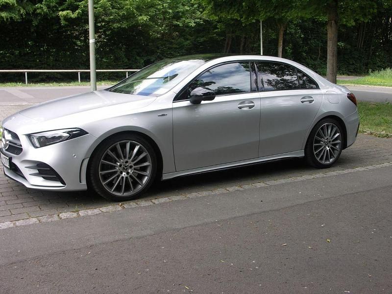 Gebraucht Mercedes A250 AMG 224 PS (164 kW) 2019 Silber Limousine