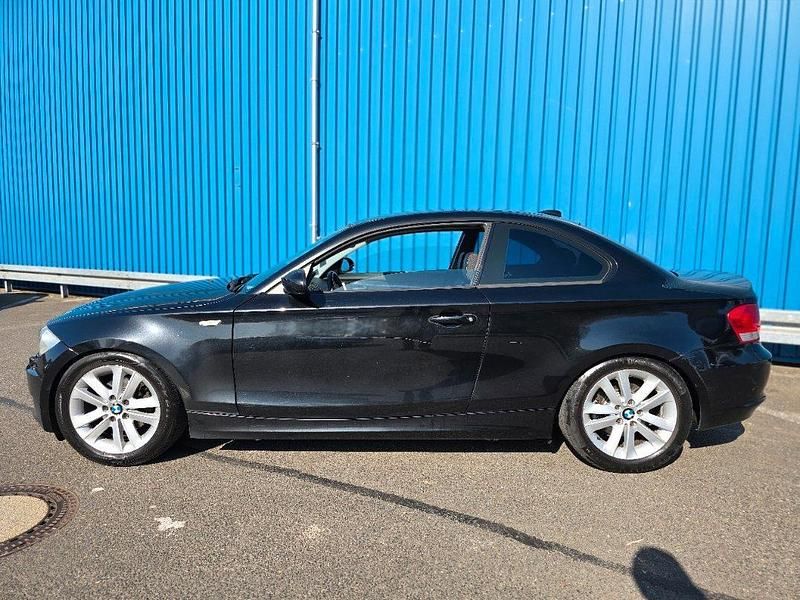 Gebraucht BMW 120 Coupé 170 PS (125 kW) 2009 Schwarz Coupé