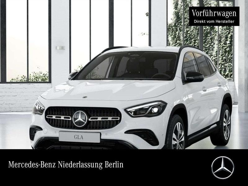 Weiß Gebraucht 2024 Mercedes GLA180 Progressive SUV | 39.990 € (Teuer) - Bild 1/4