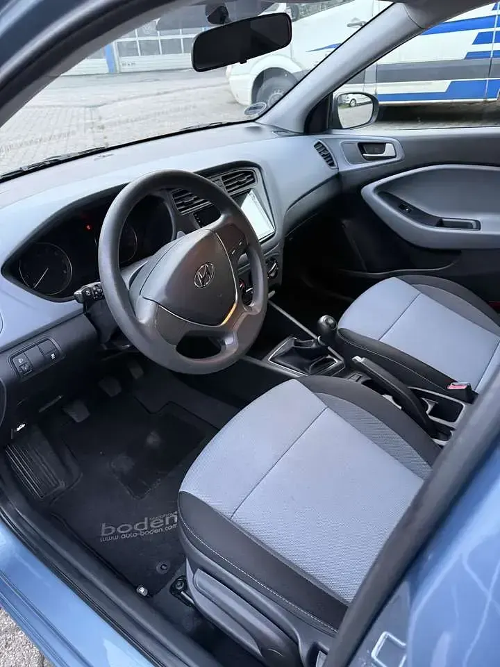 Gebraucht Hyundai i20 75 PS (55 kW) 2018 Limousine
