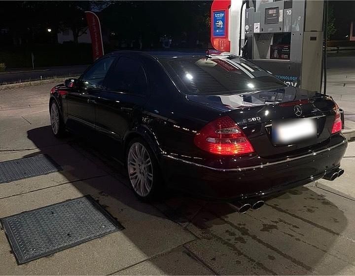 Gebraucht Mercedes E500 306 PS (225 kW) 2003 Limousine