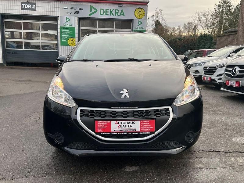 Gebraucht Peugeot 208 Access 68 PS (50 kW) 2014 Schwarz Kleinwagen