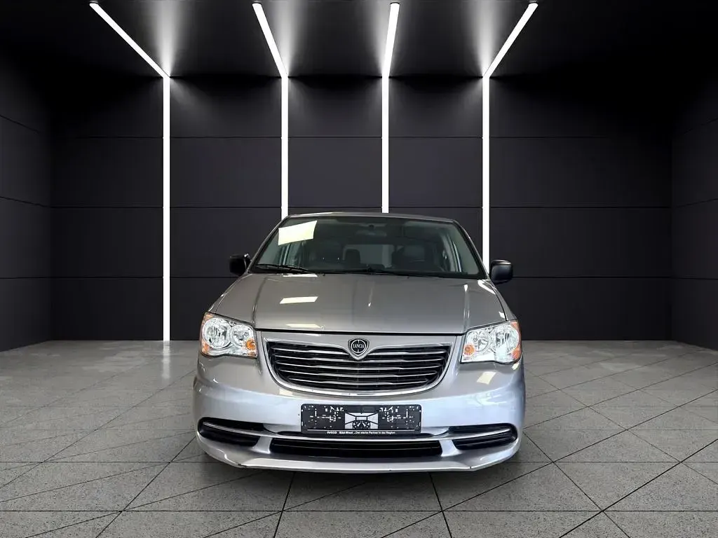Usata Lancia Voyager Silver 163 CV (119 kW) 2014 Monovolume