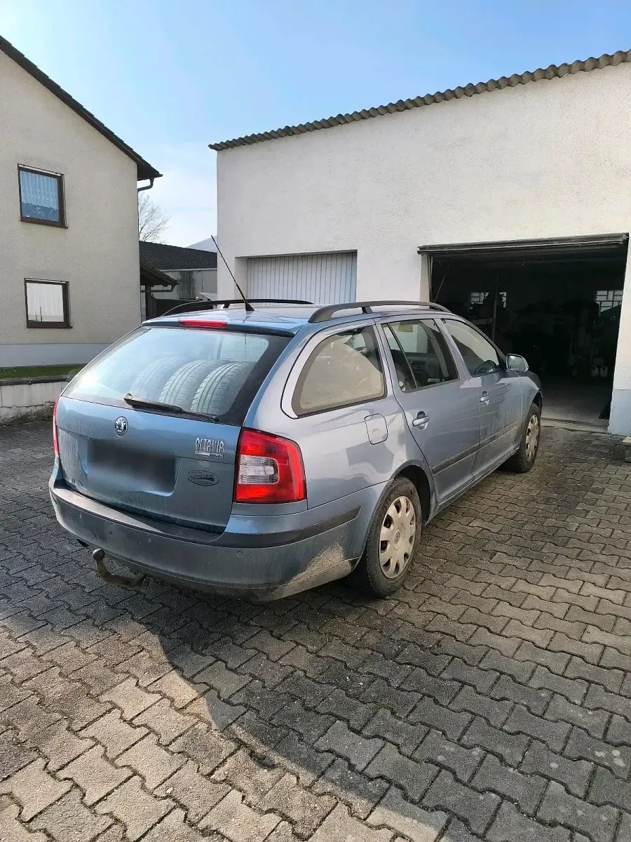 Gebraucht Skoda Octavia 103 PS (75 kW) 2008 Grau Kombi