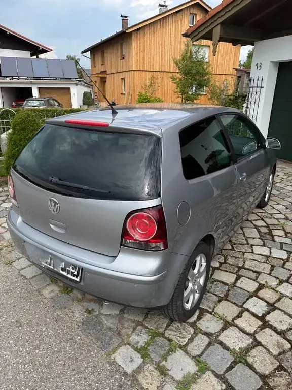 Gebraucht VW Polo 60 PS (44 kW) 2008 Silber Kleinwagen