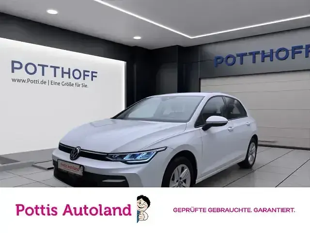 Gebraucht VW Golf VIII Life 116 PS (85 kW) 2024 Limousine