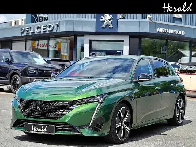 Gebraucht Peugeot 308 GT 131 PS (96 kW) 2024 Grün Limousine
