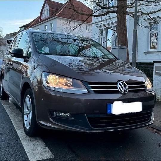 Gebraucht 2011 VW Sharan Style Van / Kleinbus | 13.000 € (Etwas zu teuer) - Bild 1/4