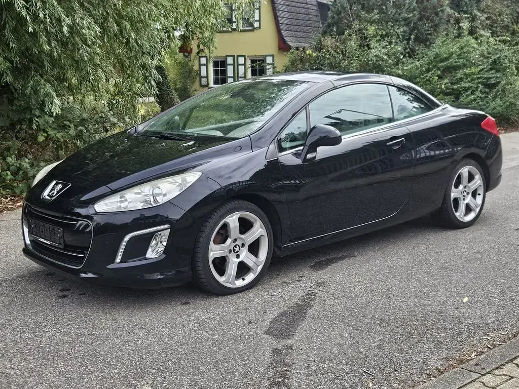 Gebraucht Peugeot 308 CC Allure 156 PS (114 kW) 2012 Cabrio