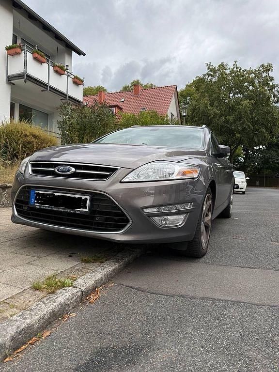 Gebraucht Ford Mondeo Titanium 140 PS (102 kW) 2014 Schwarz Kombi