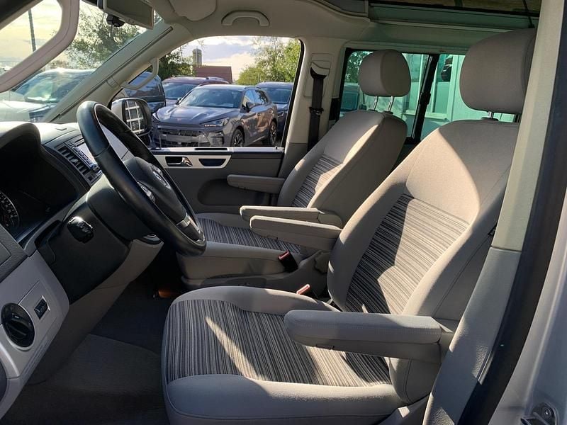 Gebraucht VW California Comfortline 179 PS (131 kW) 2010 Reflexsilber metallic Van