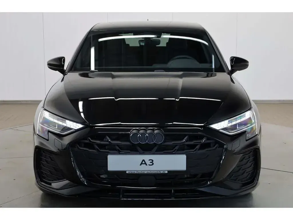 Neu Audi A3 S-Line 272 PS (200 kW) 2026 Mythosschwarz metallic Limousine