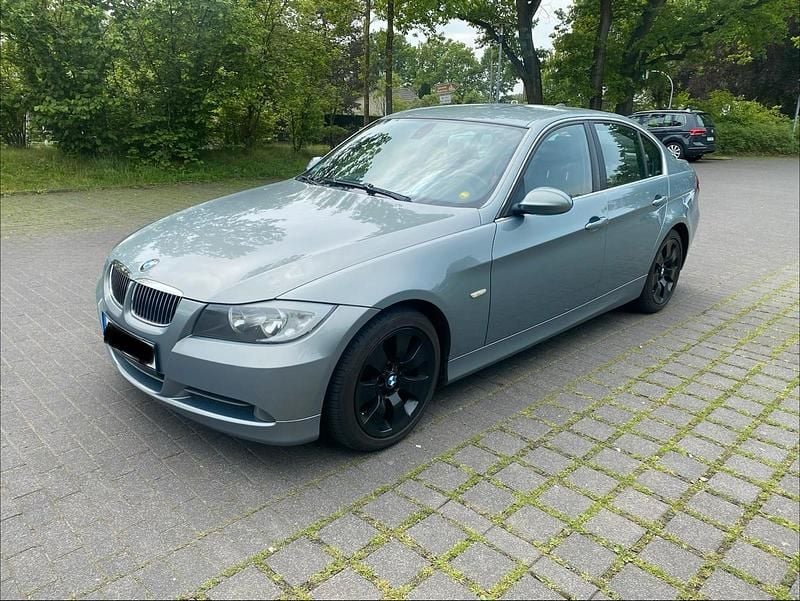 Gebraucht BMW 330 272 PS (200 kW) 2008 Grau Limousine
