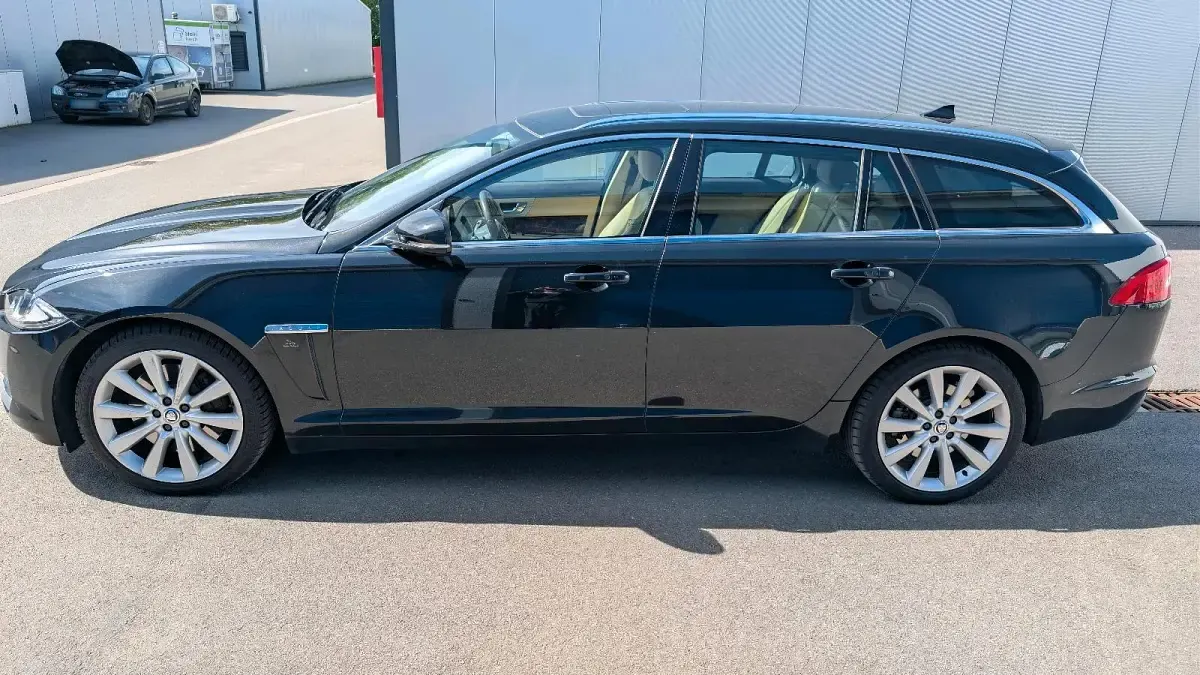 Gebraucht Jaguar XF 275 PS (202 kW) 2013 Schwarz Kombi