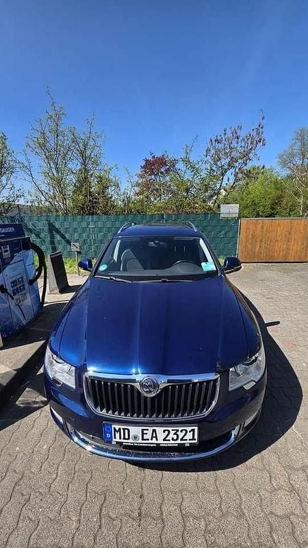 Gebraucht Skoda Superb Active 170 PS (125 kW) 2013 Kombi