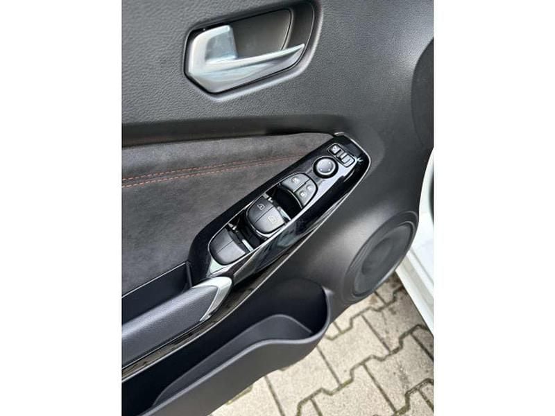 Neu Nissan Juke 143 PS (105 kW) 2026 Pearlwhite red SUV