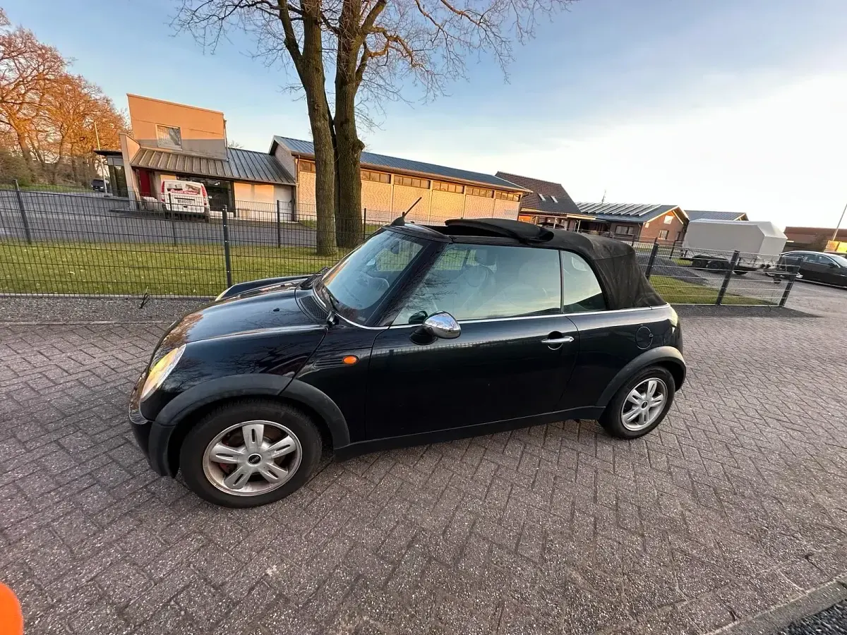 Used Mini Cooper Cabriolet 116 HP (85 kW) 2006 Black Cabriolet